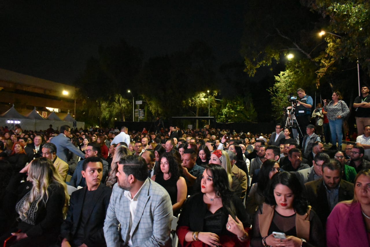 Rinde s&iacute;ndico municipal primer informe de actividades