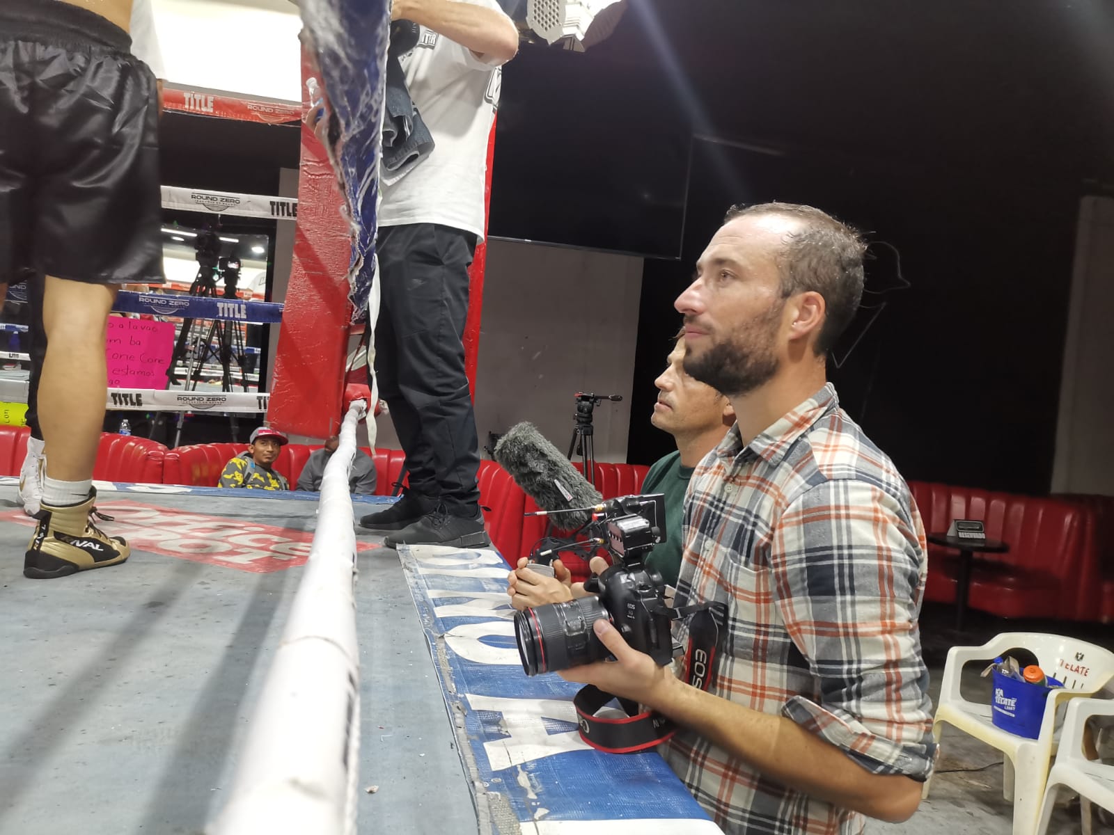 Los periodistas comentaron &ldquo;Estamos haciendo un programa especial de lo que se vive en la frontera entre Estados Unidos y M&eacute;xico