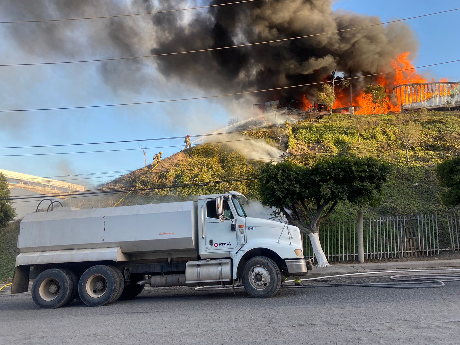 Incendio en Parque Industrial Pac&iacute;fico