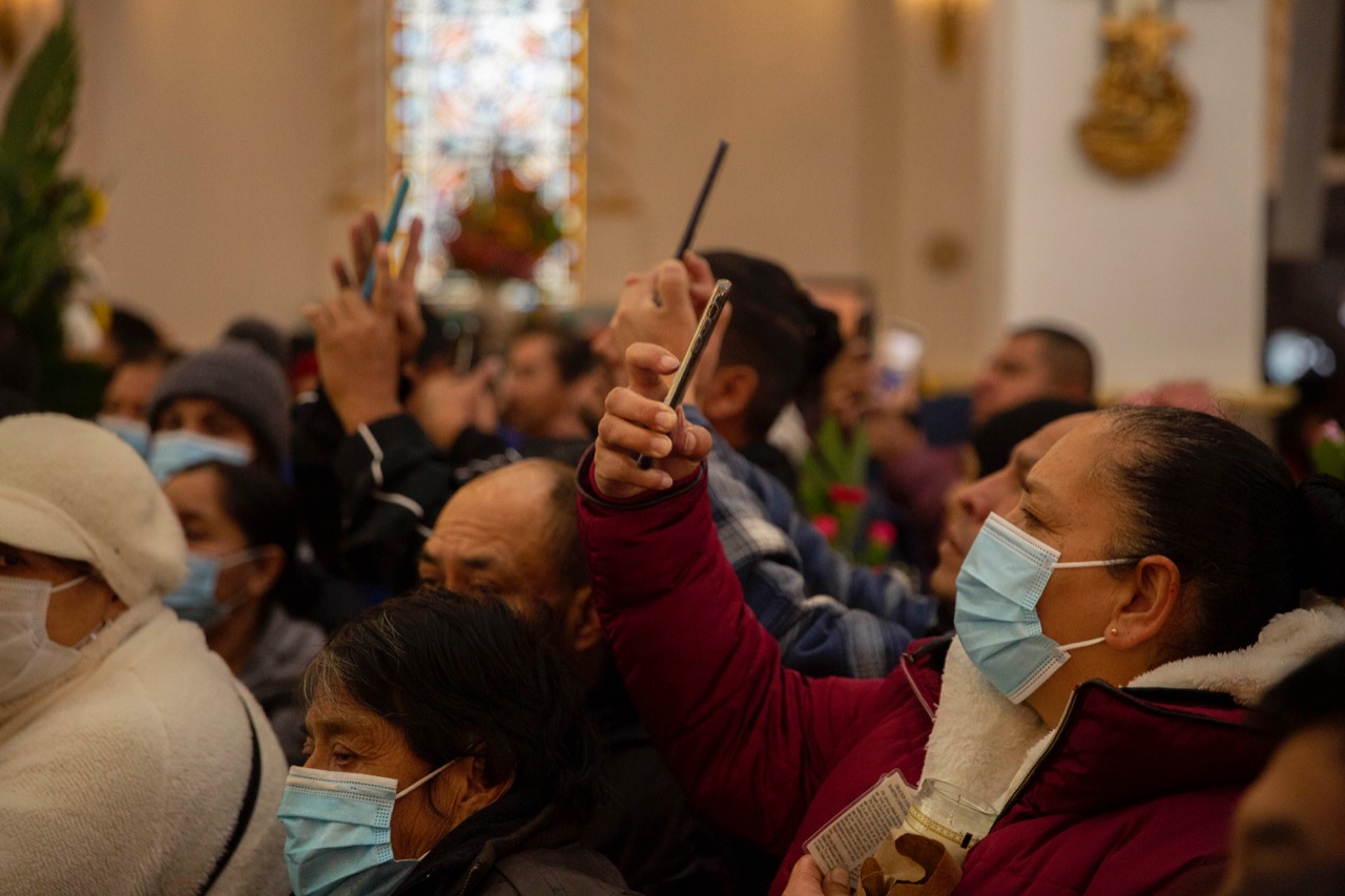 Capturando el momento a trav&eacute;s de sus dispositivos m&oacute;viles