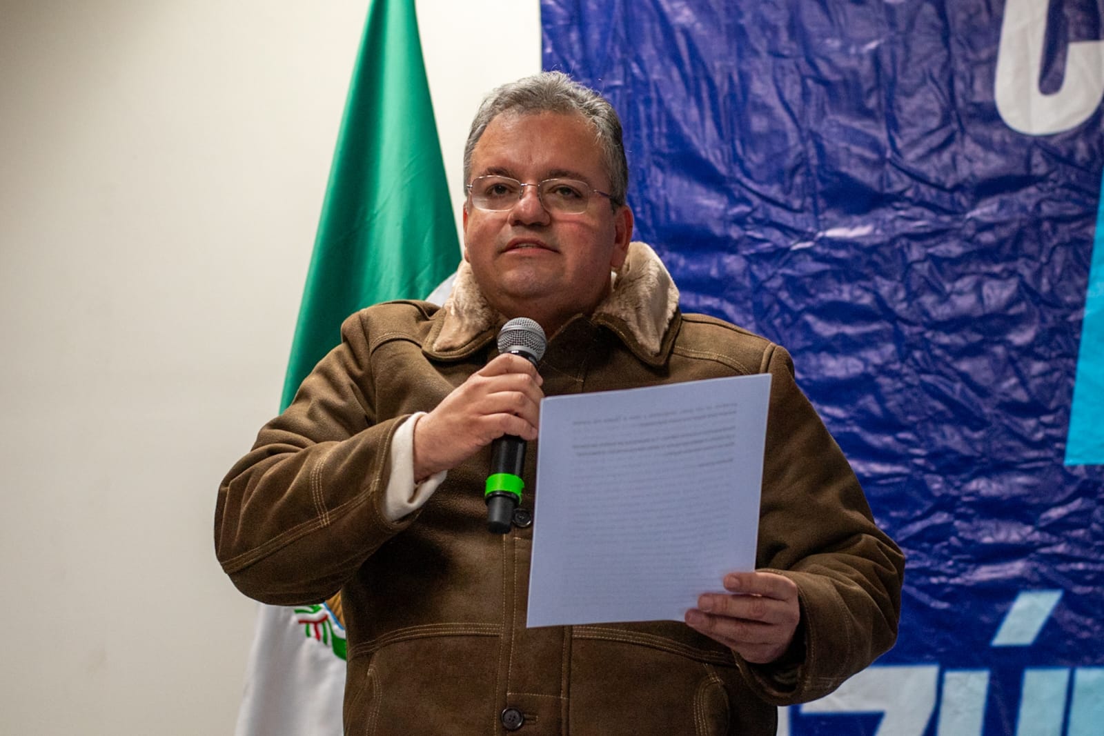 R2.jpg
